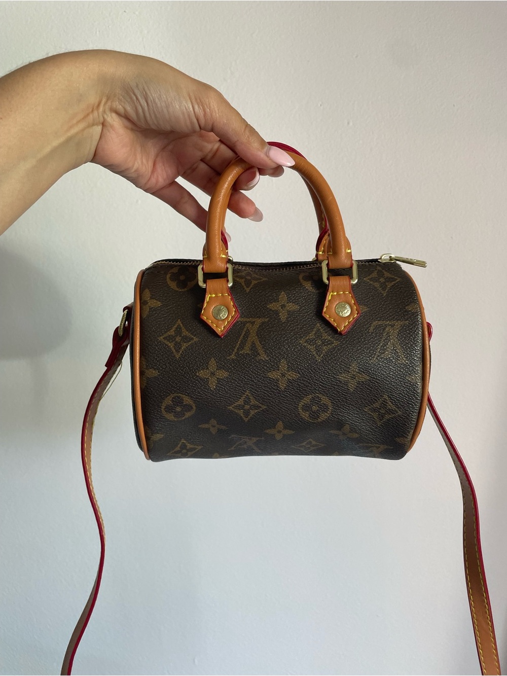 LOUIS VUITTON Monogram Speedy Nano - Picture 6 of 11